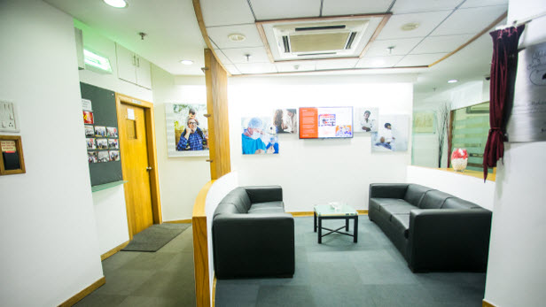 Faculty lounge in the Johnson & Johnson Institute facility location in Mumbai, India.