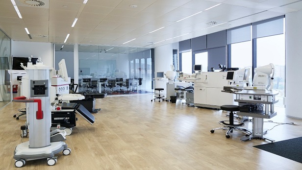 Showroom in the Johnson & Johnson Institute Vision Experience Centre in Barcelona, Spain.