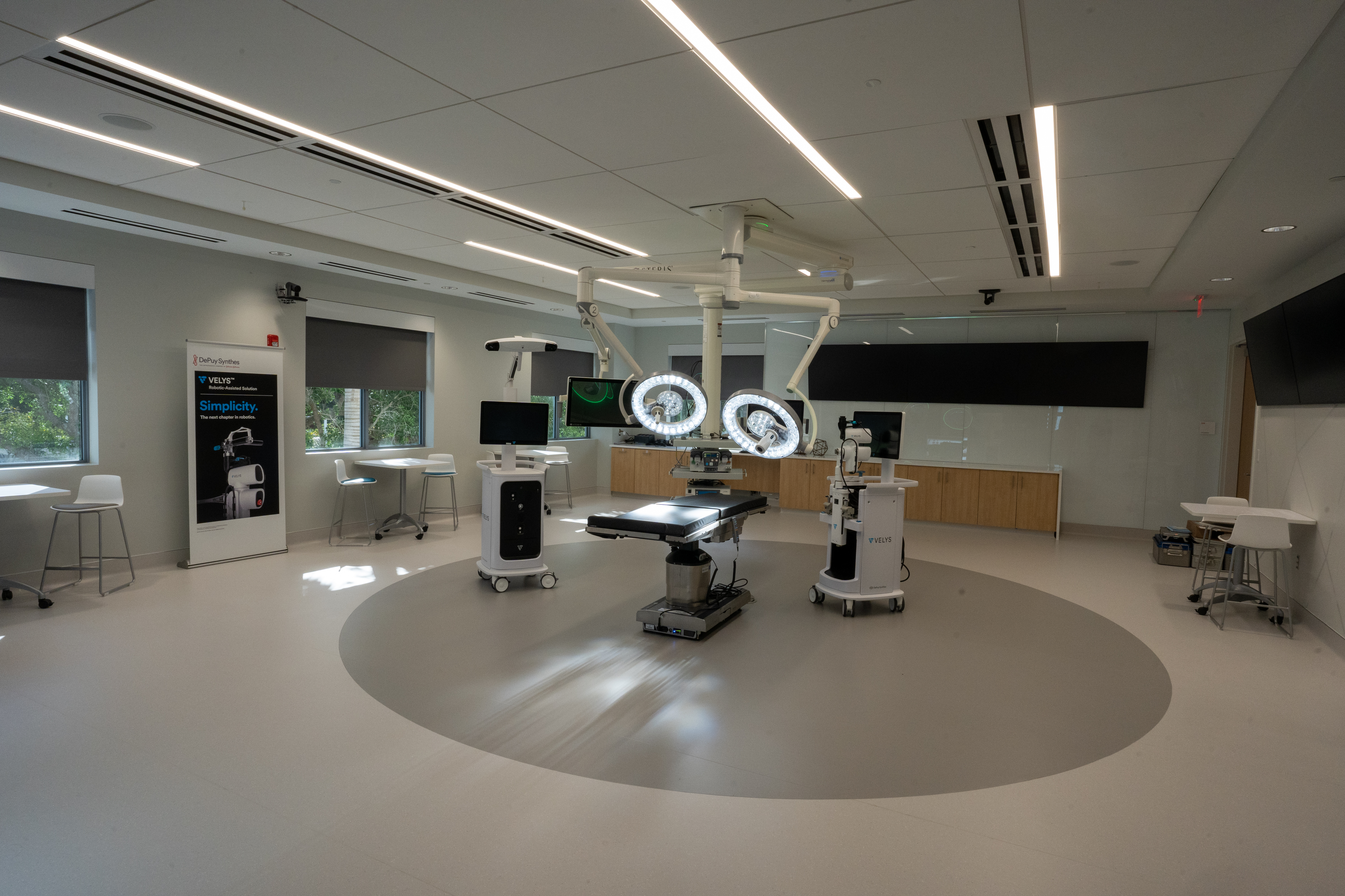 Integrated OR in the Innovation Experience Center at the Johnson & Johnson Institute facility location in Palm Beach Gardens, FL.