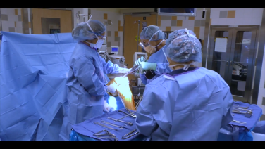 An image from the "Total Knee Arthroplasty using the ATTUNE® Knee System: Using the Alignment Guide to Perform a Distal Femur Resection with William Barrett, MD & Jana Flener, PA-C" video on the JnJInstitute.com website.