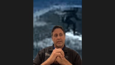 An image from the "Faculty Q&A: Bone Grafting in MIS Cases" video on the JnJInstitute.com website.