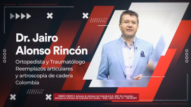 An image from the "Grabación de contenido virtual: "Centro de Giro - Reemplazo Total de Cadera V4" Dr. Jairo Rincón" video on the JnJInstitute.com website.