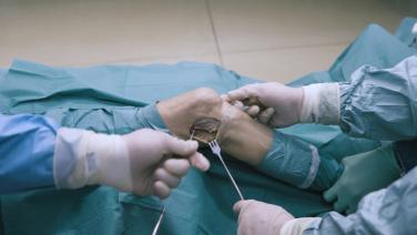 Lateral Extra-Articular Tenodesis (LET) with Drs. Luca Deabate & Marco Delcogliano thumbnail