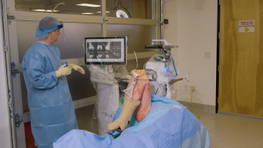 Primary Total Knee Arthroplasty: Kinematic Alignment with Bryan Haughom, MD