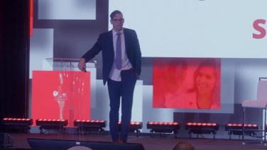 Simplifying the Complex - The Role of Technology in Arthroplasty with Timothy Alton, MD thumbnail